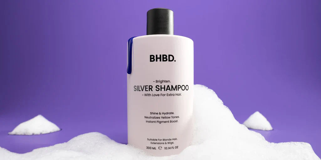 Zeg vaarwel tegen gele tonen: Ontdek de nieuwe zilvershampoo van BHBD.